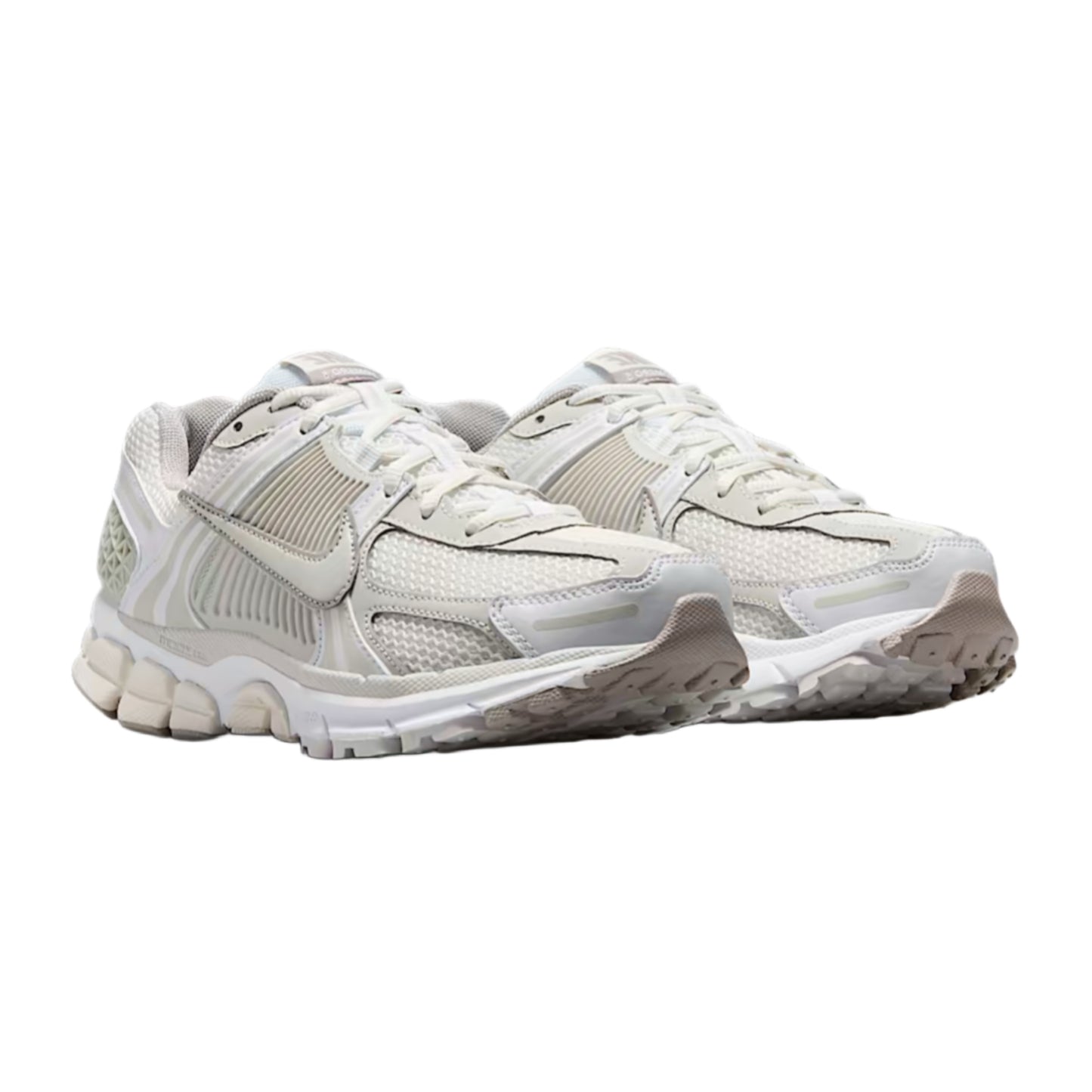 NIKE VOMERO 5 - SAIL/ LIGHT OREWOOD BROWN
