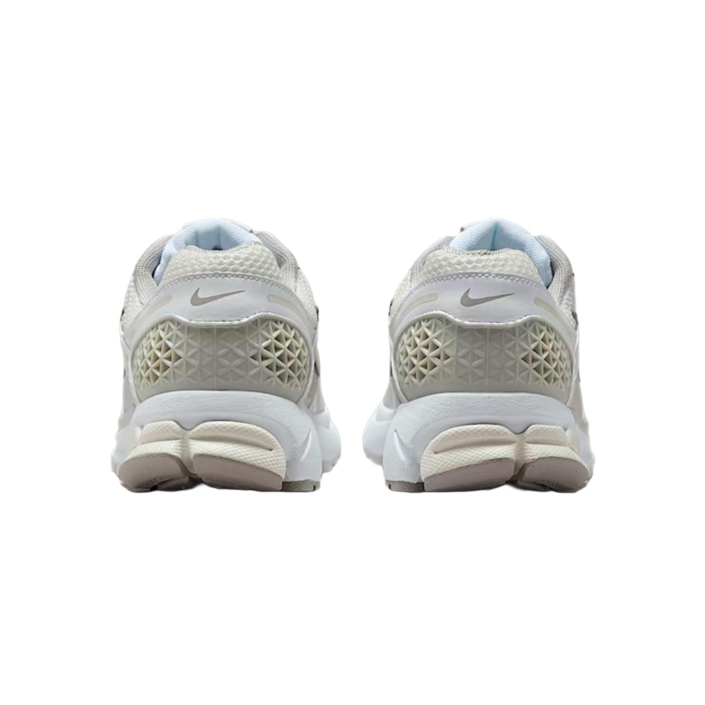 NIKE VOMERO 5 - SAIL/ LIGHT OREWOOD BROWN